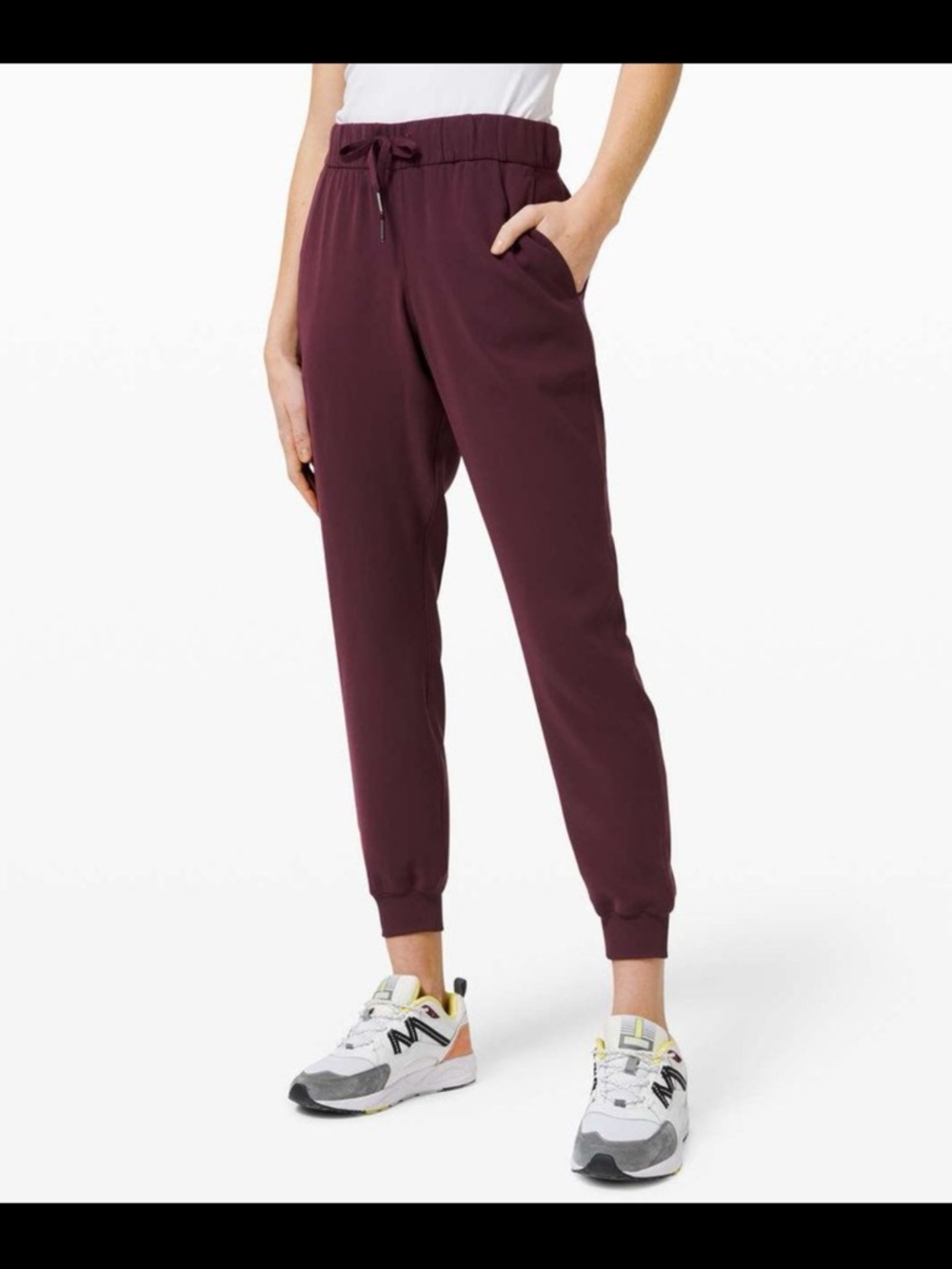 lululemon on the fly jogger Plum size 4